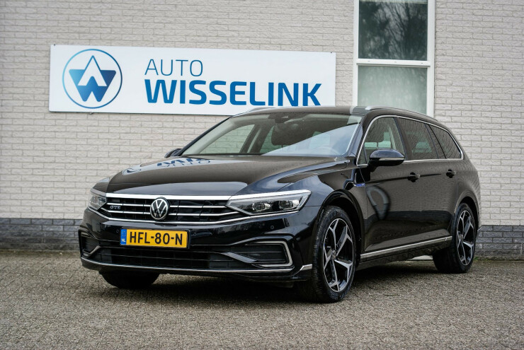 Volkswagen-Passat-0